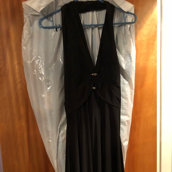 Black dress - Picture 2 of 2